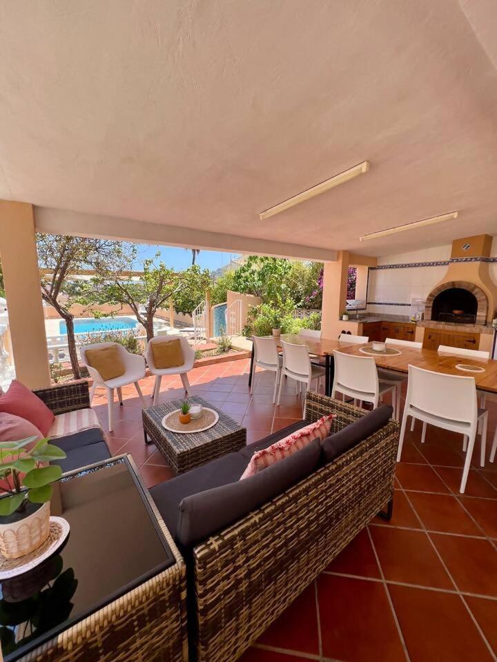 Relaxdiversion En Villa Piscina Bbq Y Cocina Ext Calp Exterior foto